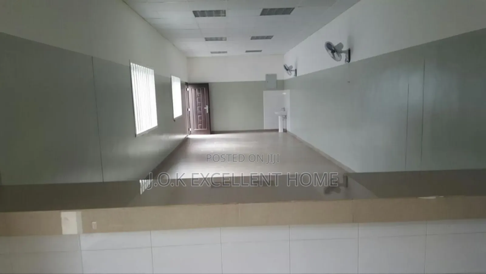 Clean Four(4) Bay Warehouses (8309sqm) With Offices, Apapa in Amuwo-Odofin