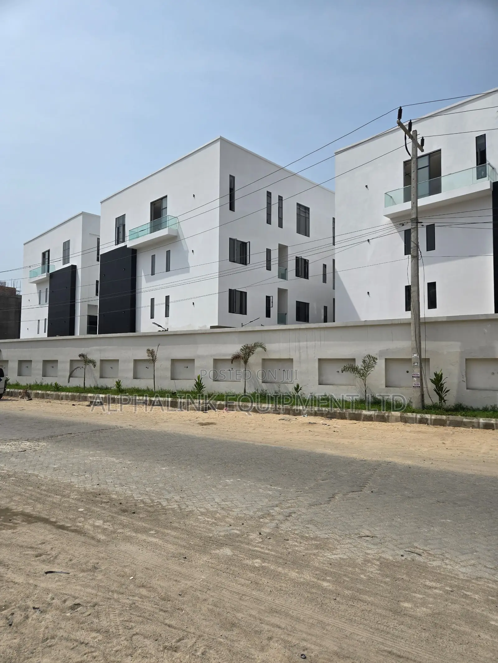 Furnished 4bdrm Duplex in Ikate for sale in Ikate