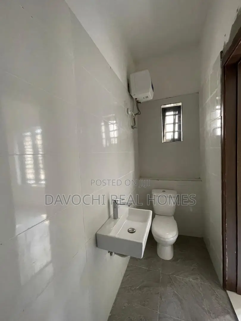 Furnished 4bdrm Duplex in Lekki Phase1 for sale in Lekki Phase 1