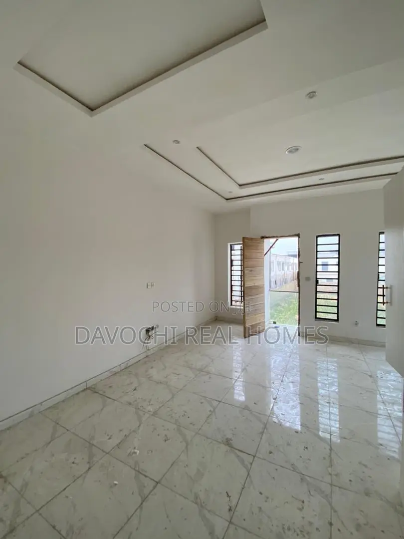 4bdrm Duplex in Ikota, Lekki for sale in Ikota