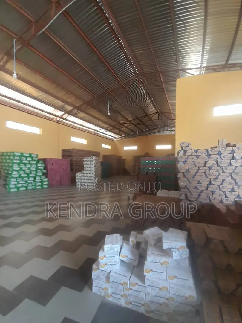 Warehouse for Lease in Ikorodu in Ibeshe / Ikorodu