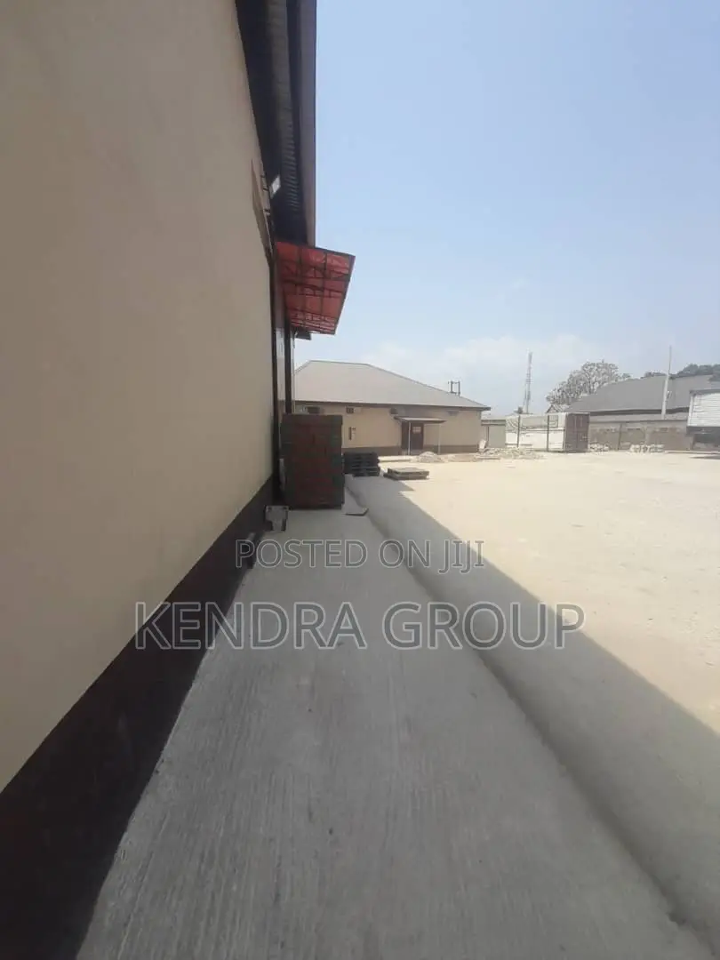 Warehouse for Lease in Ikorodu in Ibeshe / Ikorodu
