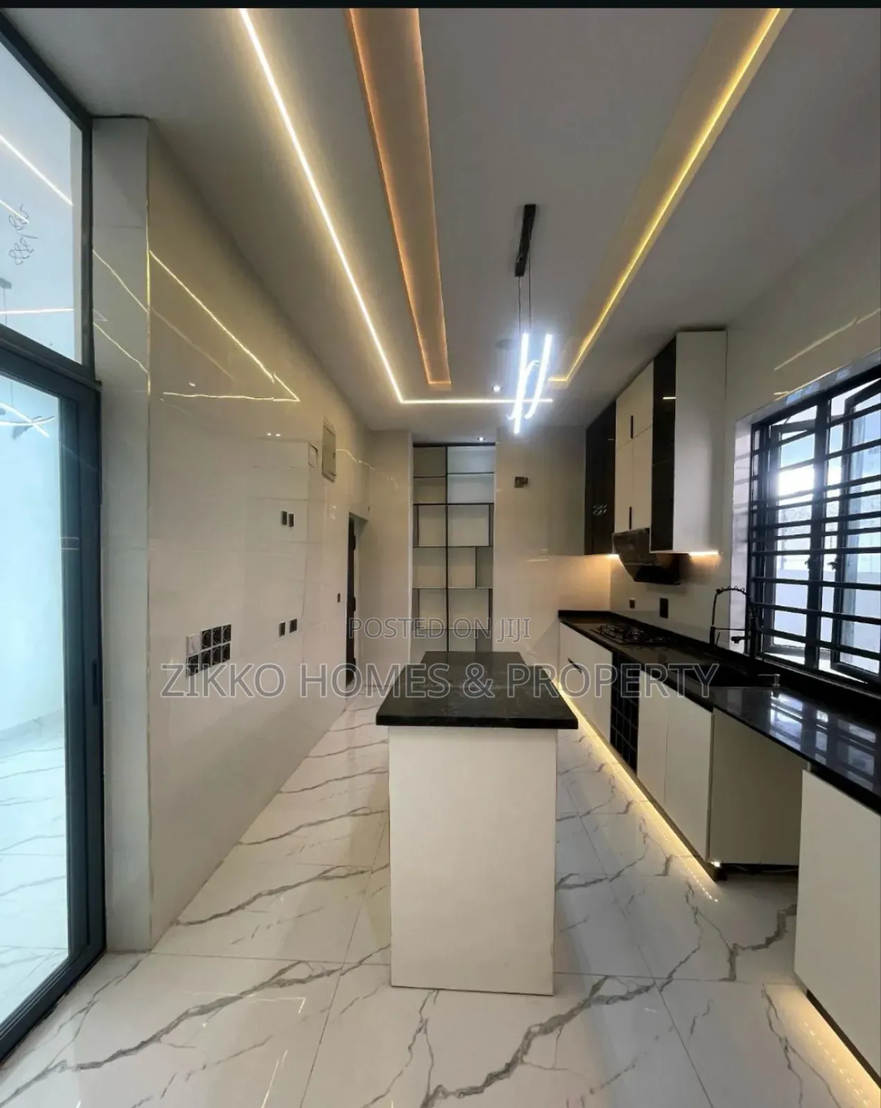 5bdrm Duplex in Ajah for sale in Ajah