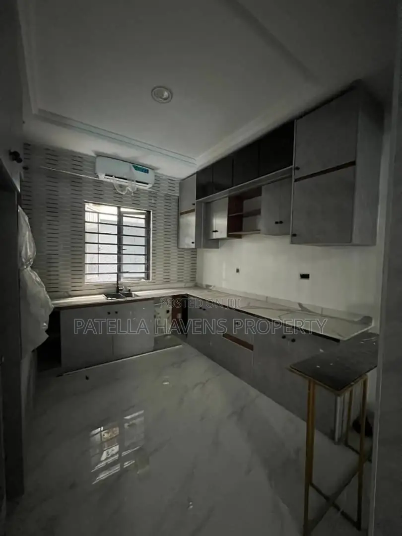 Luxury at It Peak in Ikate