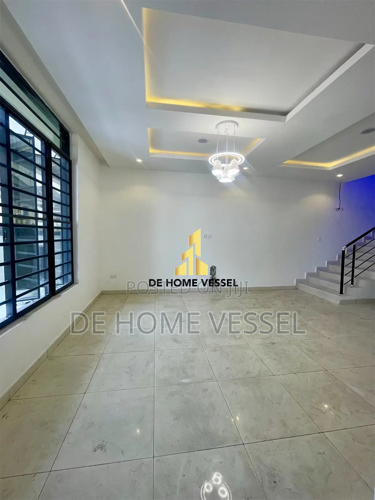 4bdrm Duplex in Chevron for sale in Chevron
