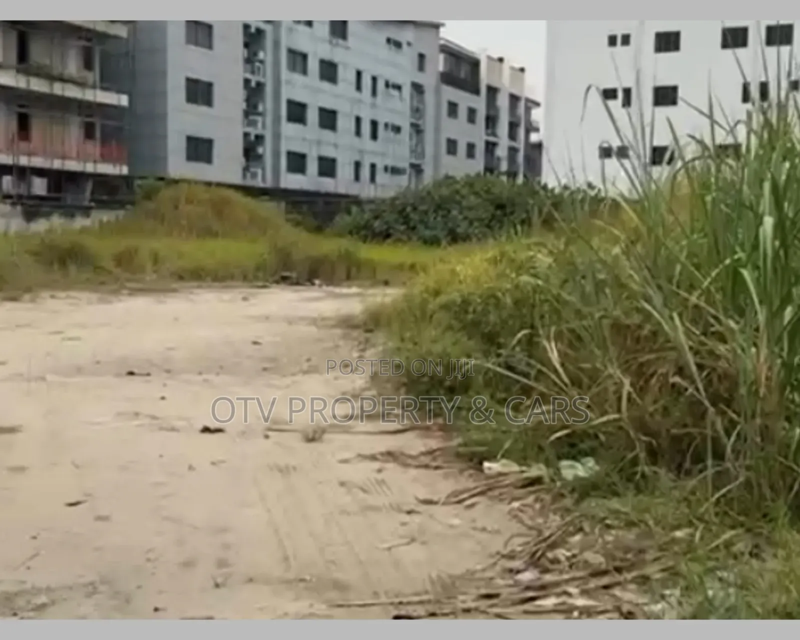 For Sale or Lease: Prime Land on Admiralty Way Lekki Phase1 in Lekki Phase 1