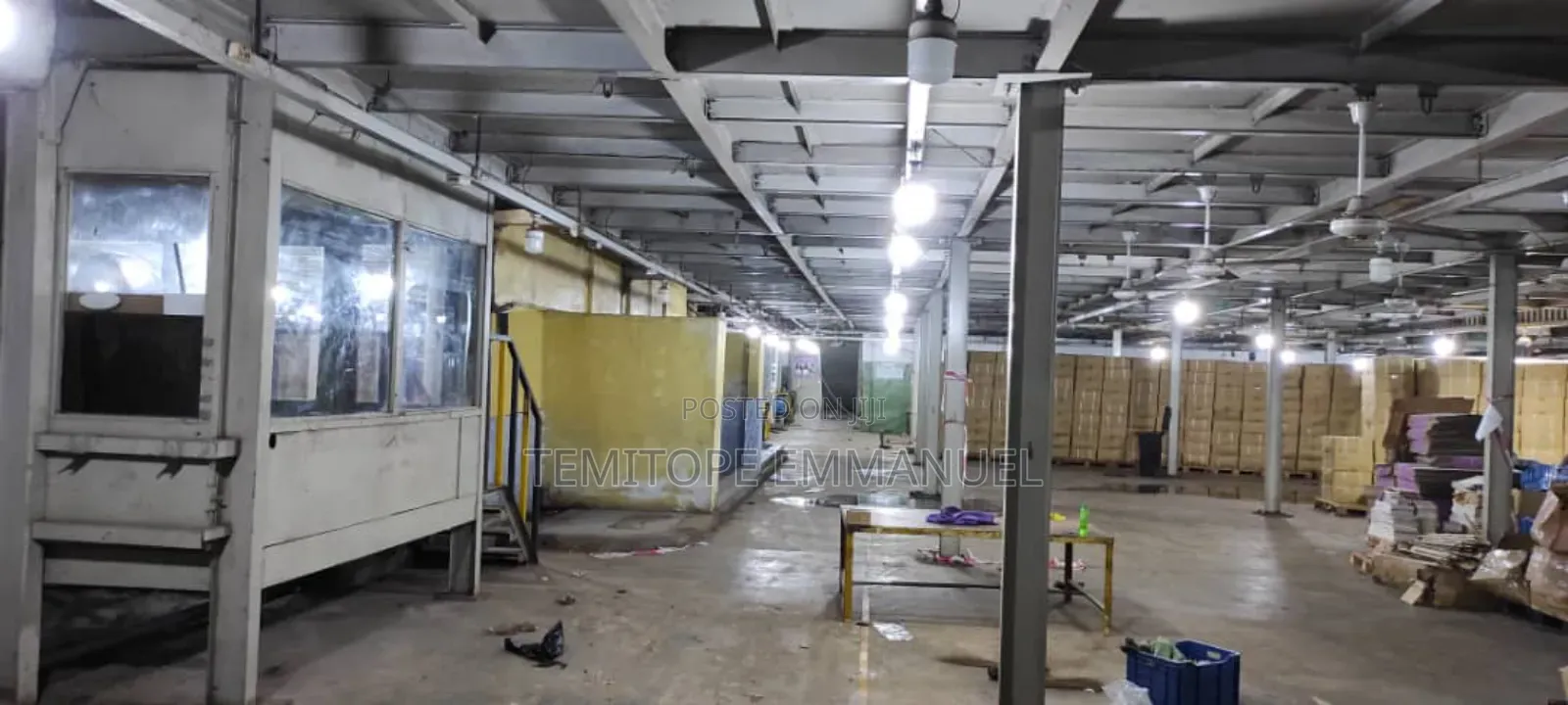 Wearhouse Factory on 7689sqm Land Building Space 12978sqm in Mushin