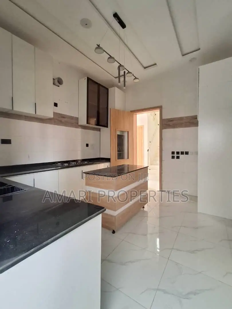 4bdrm Duplex in Sunshine Gardens Is, Ajah for rent in Ajah