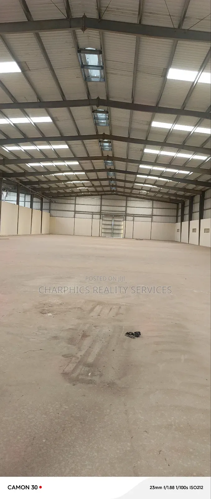 8,000sqm Warehouse at Abeokuta/Lagos Expressway in Abeokuta South