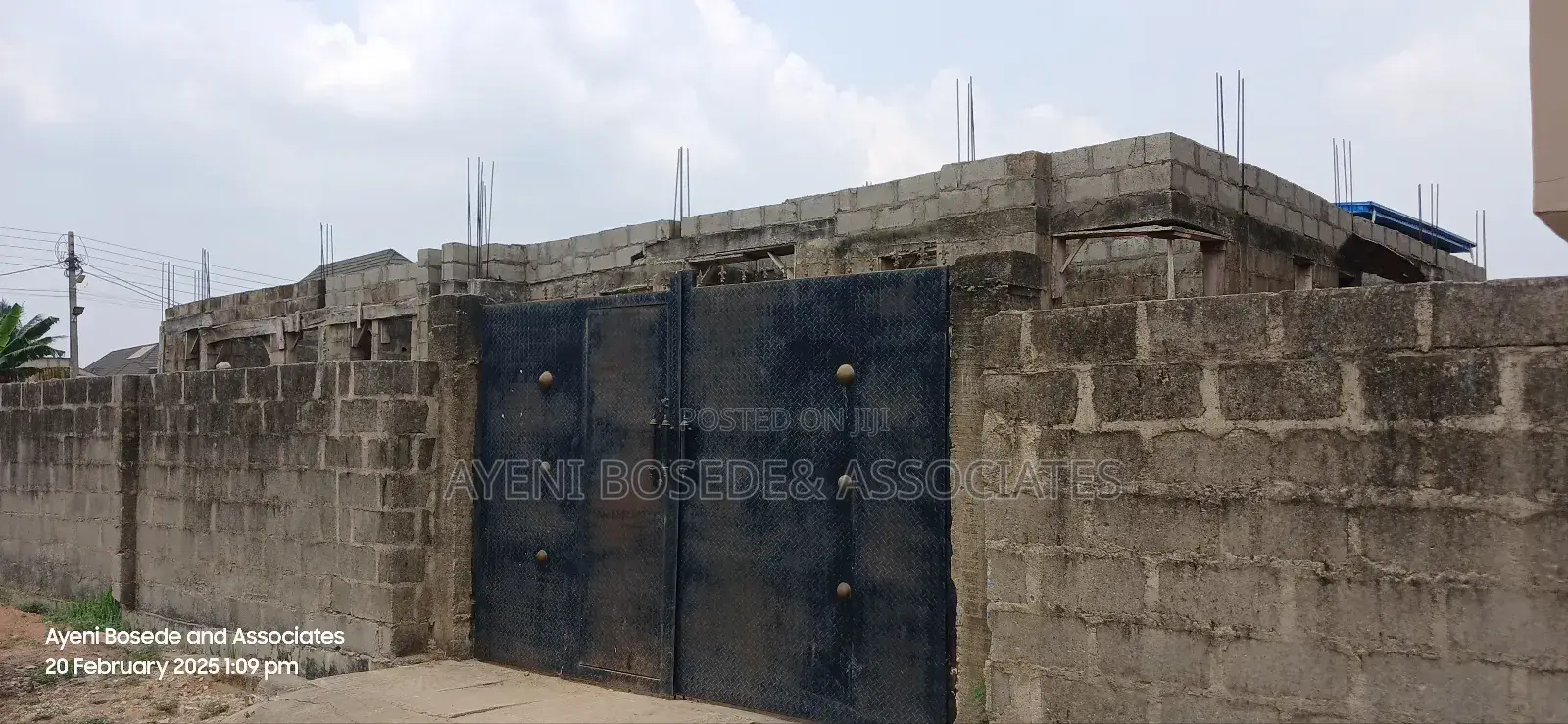 Two Buildings One Completed And The Other At Lintel Level in Obafemi-Owode