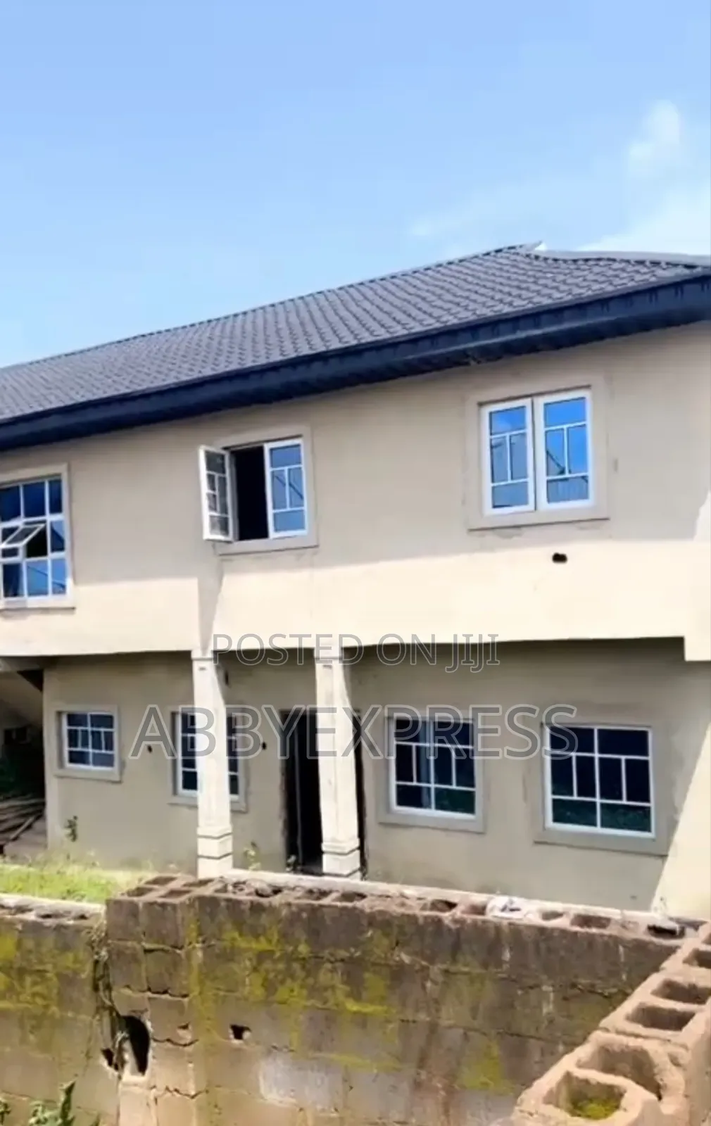 12bdrm Duplex in Akala Express for sale in Akala Express