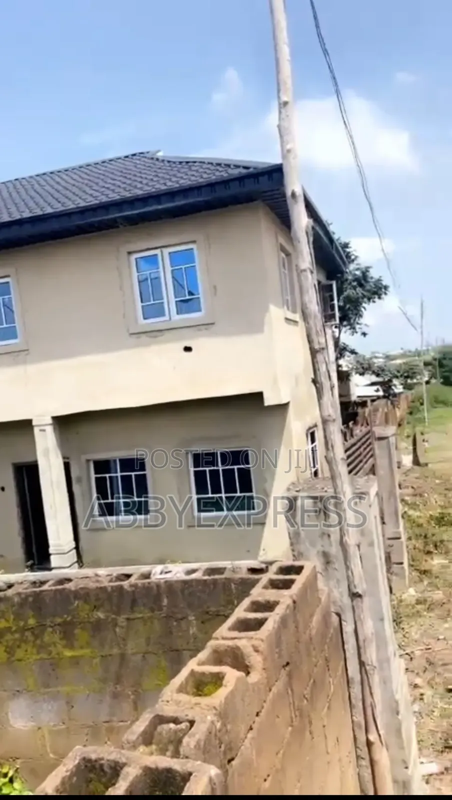 12bdrm Duplex in Akala Express for sale in Akala Express