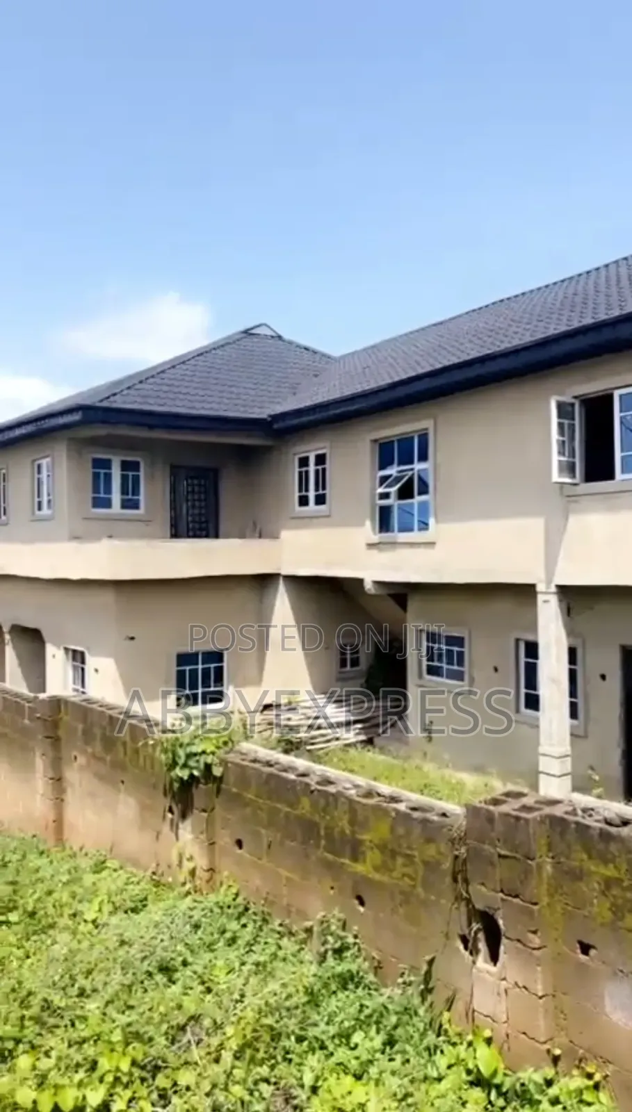 12bdrm Duplex in Akala Express for sale in Akala Express