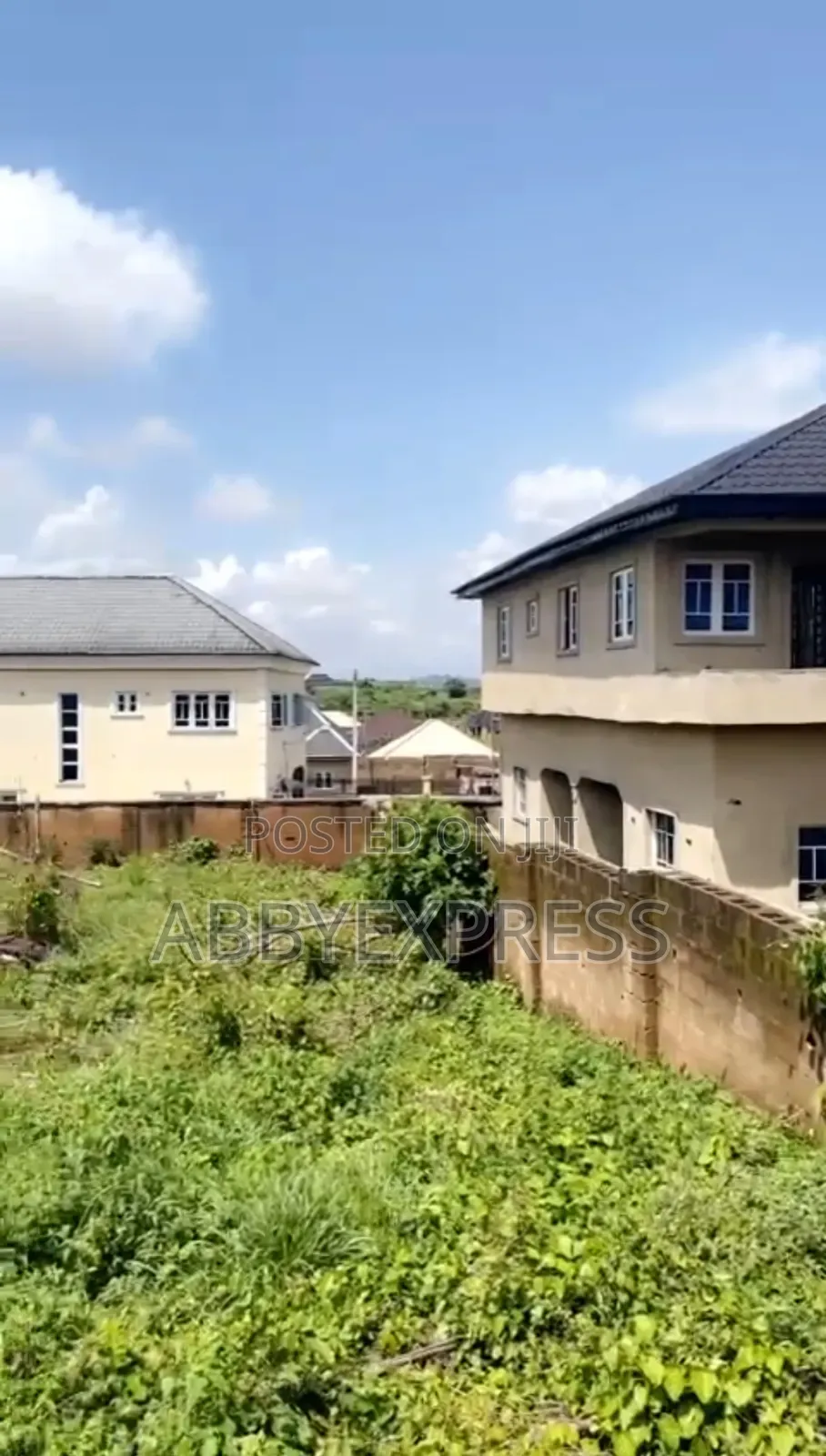 12bdrm Duplex in Akala Express for sale in Akala Express