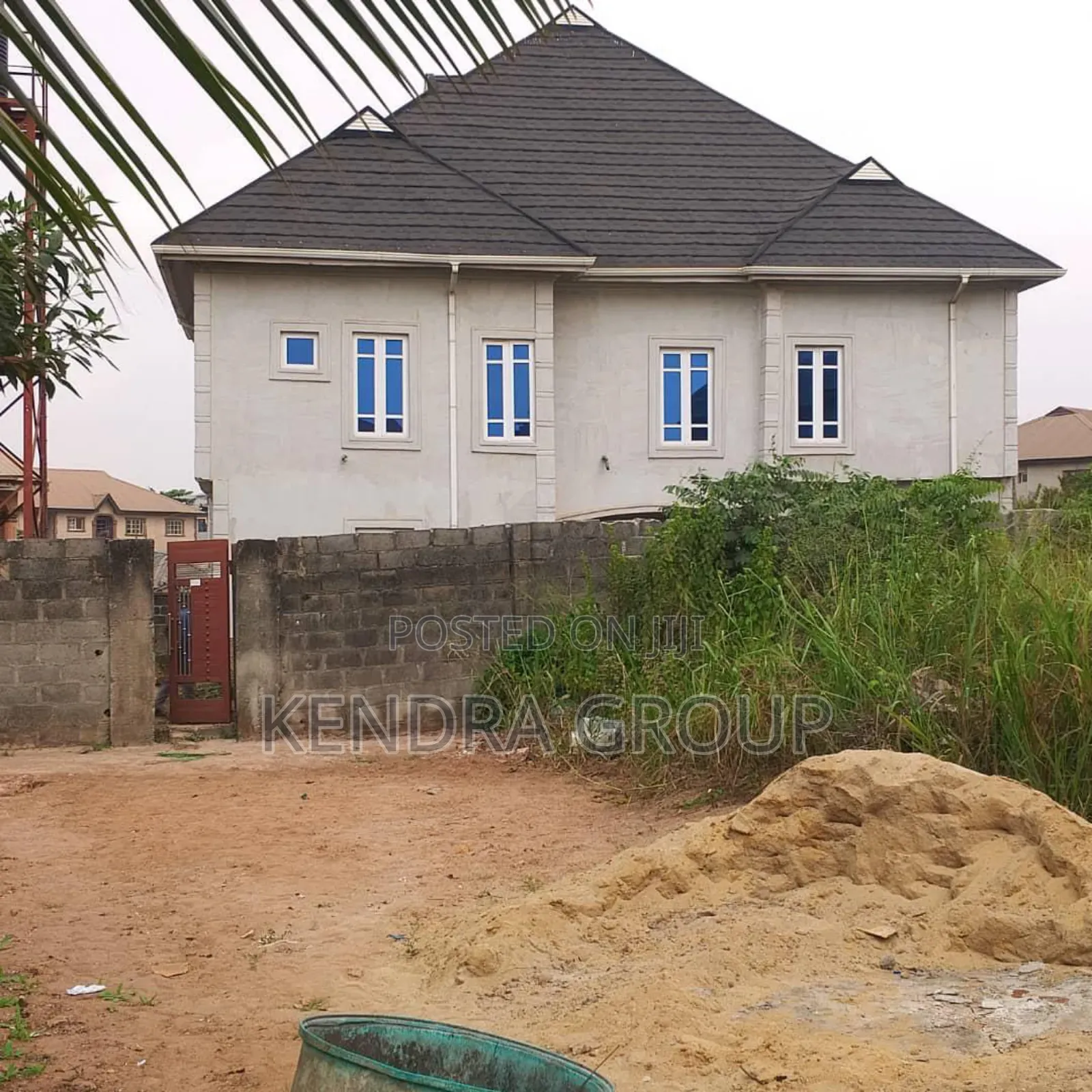 4bdrm Duplex in Cele , Off Elepe, Ijede / Ikorodu for sale in Ijede / Ikorodu