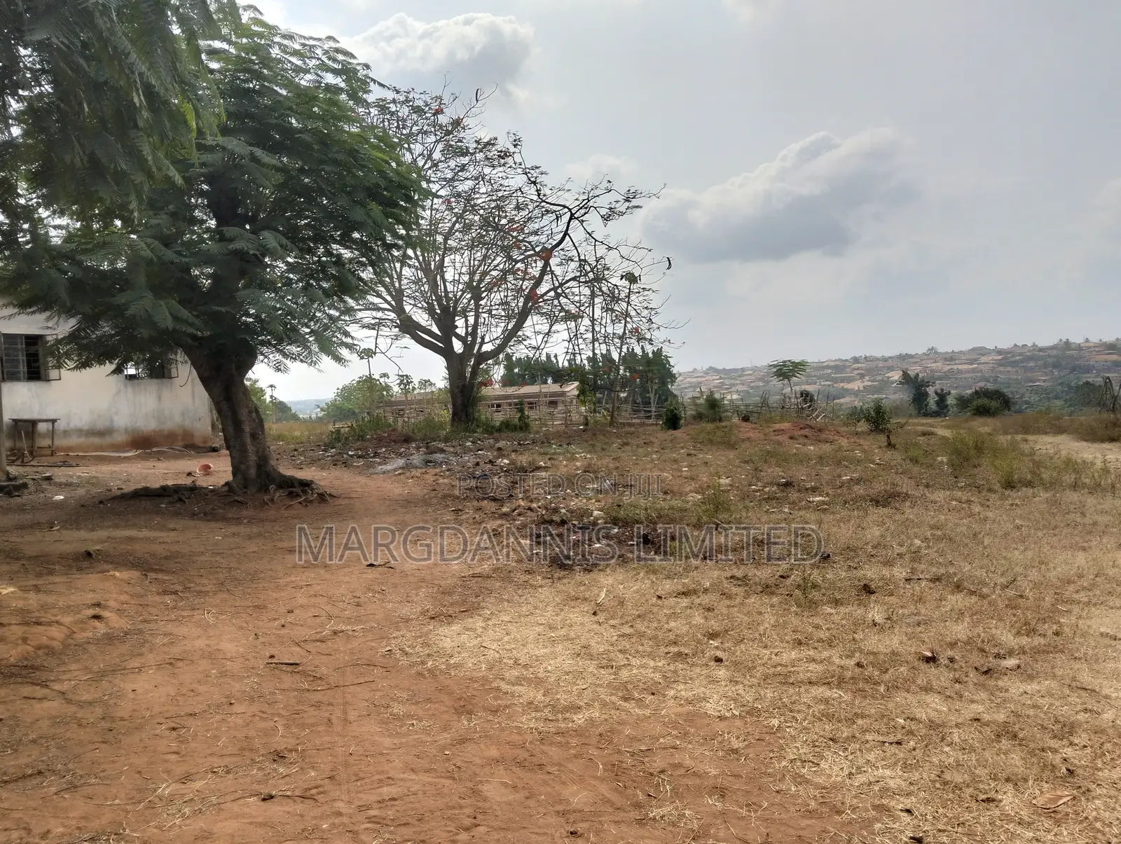 For Sale, Fenced 37 Acres 2 Bay Warehouse, Ota Road, Ogun in Ado-Odo/Ota