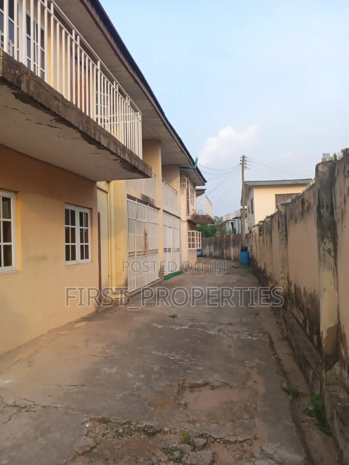 10bdrm Duplex in Kogi Estate, Ibadan for sale in Ibadan