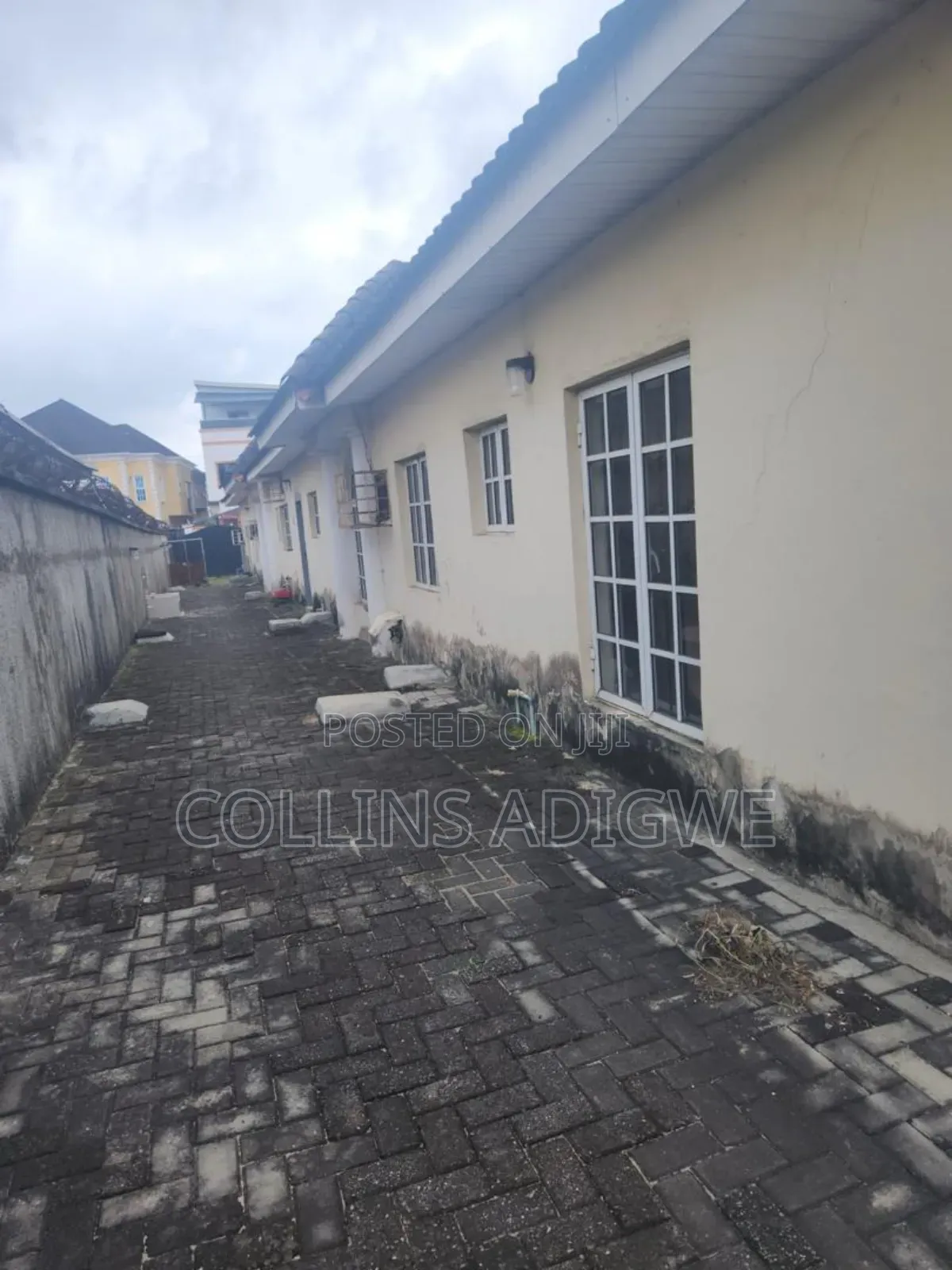 5bdrm Bungalow in Thomas Estate for sale in Thomas Estate