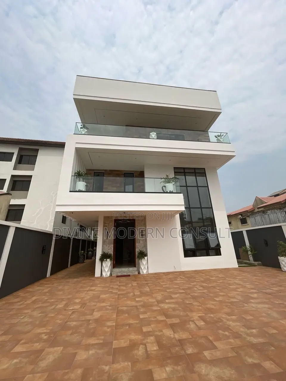 6bdrm Duplex in Private, Ikoyi for sale in Ikoyi