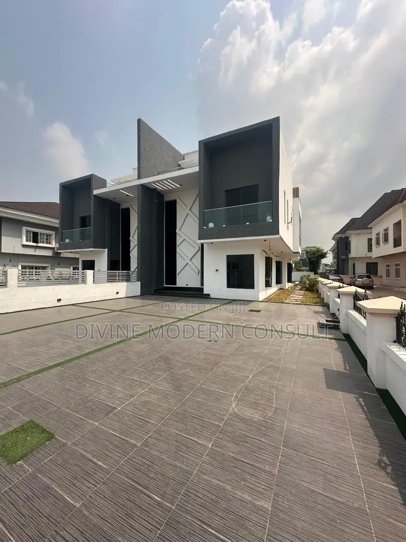 5bdrm Duplex in Private, Osapa london for sale in Osapa london