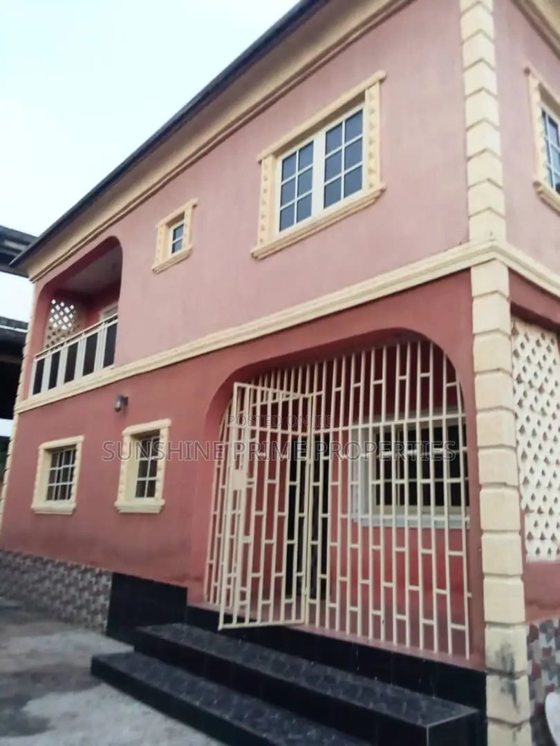 6bdrm Duplex in Obaile Akure Along for sale in Akure
