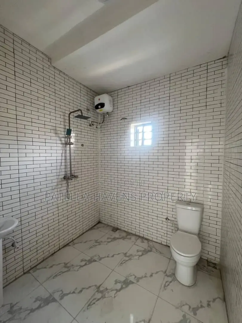 Beautiful Built 2bedroom Duplex in Ajah in Sangotedo