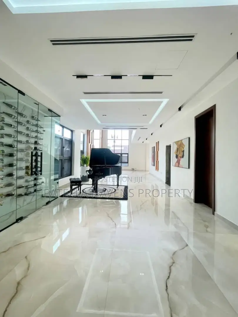 Gloriously Built 6bedroom Duplex in Ikoyi