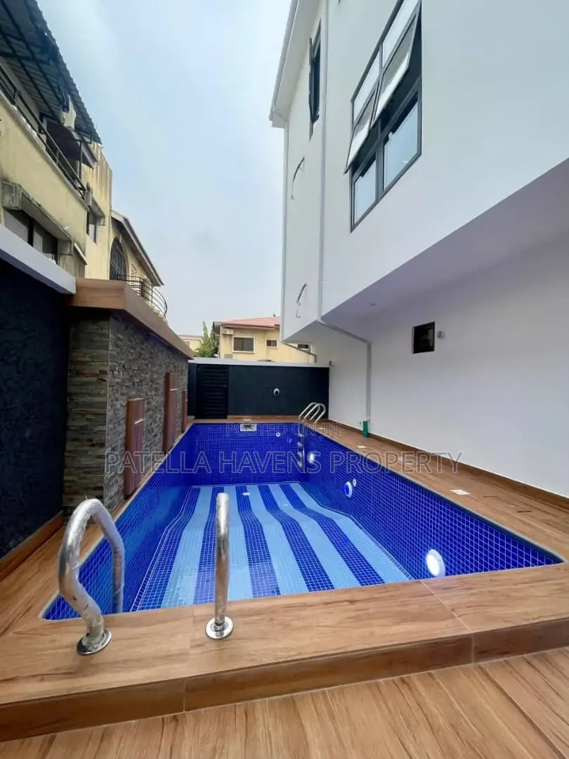 Gloriously Built 6bedroom Duplex in Ikoyi