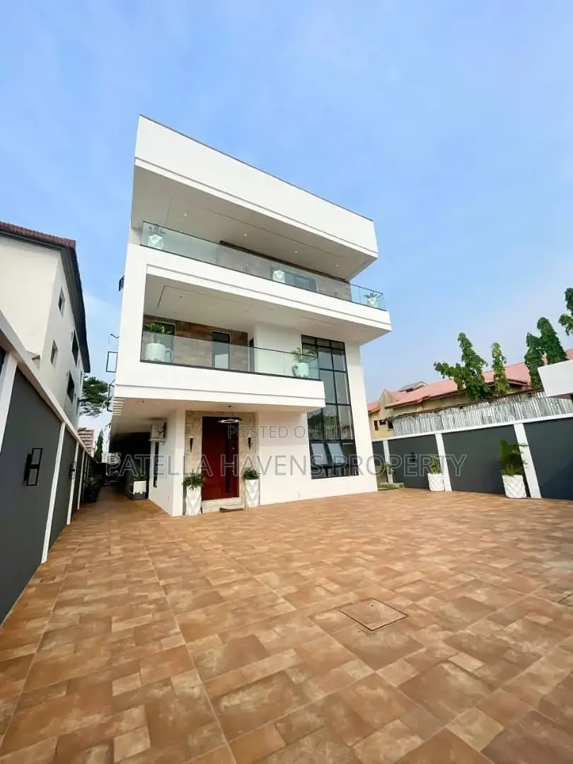 Gloriously Built 6bedroom Duplex in Ikoyi