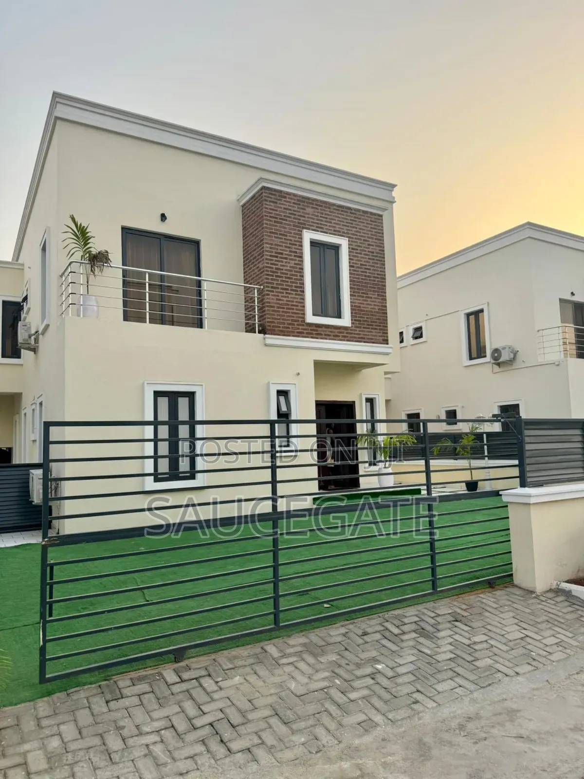 Shortlet 4 Bed and 2 Bed Chevron Axis in Lekki