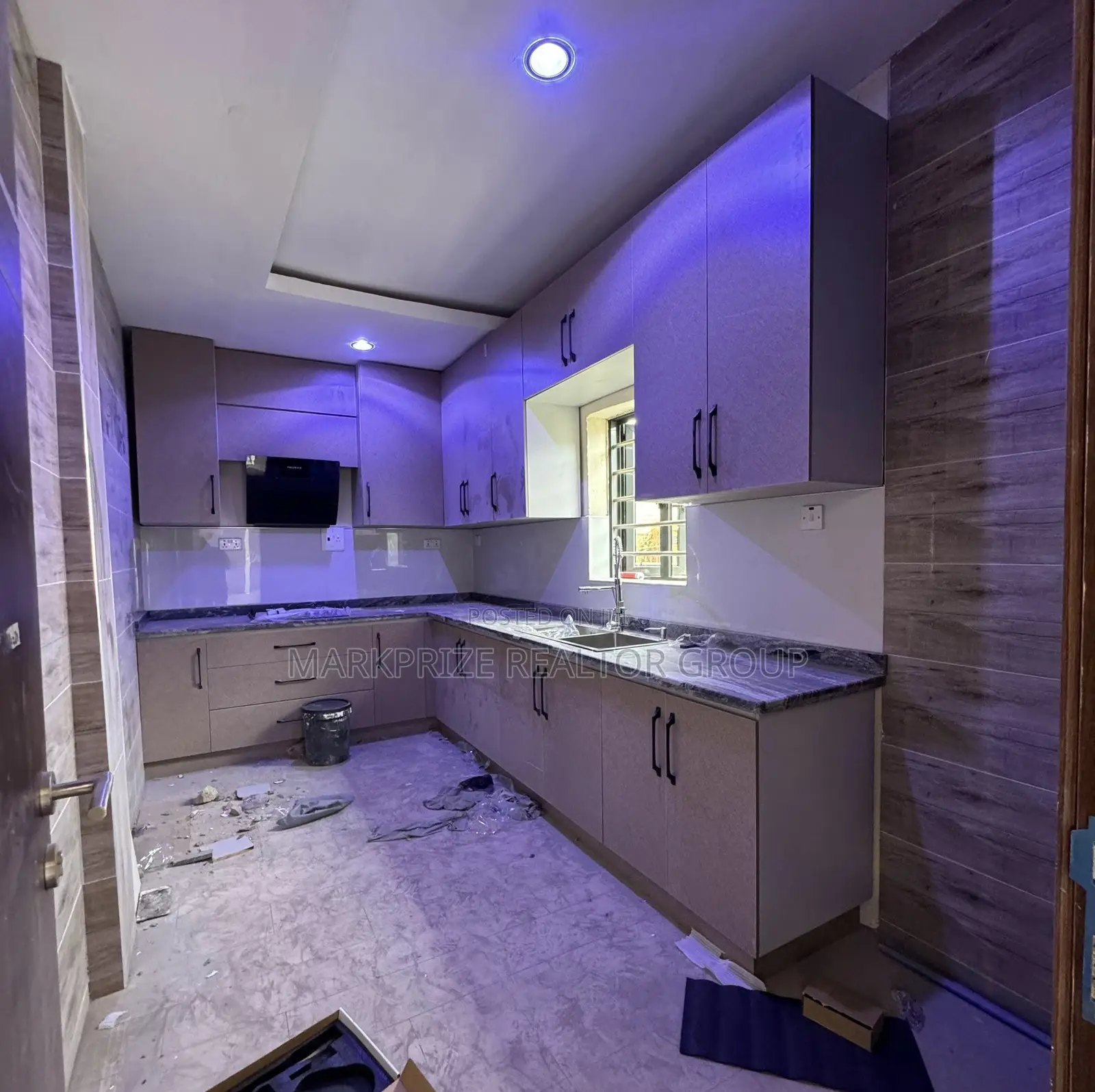 3bdrm Apartment in Gbagada Lagos for sale in Gbagada