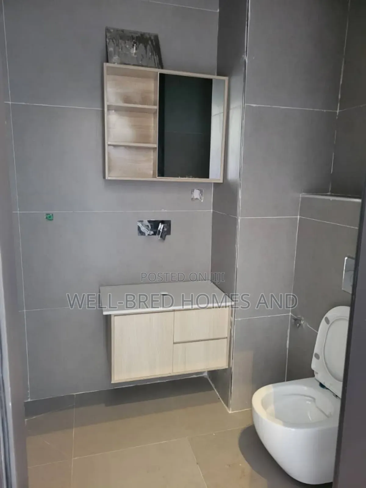 3bdrm Apartment in Off Burdillion Ikoyi for rent in Ikoyi