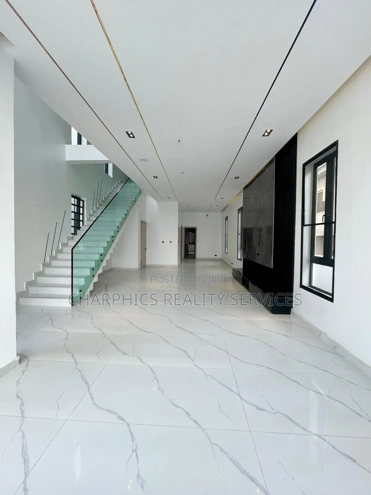 5bdrm Duplex in Lekki for sale in Lekki