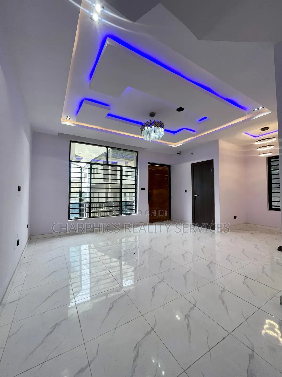 4bdrm Duplex in Ikota for sale in Ikota