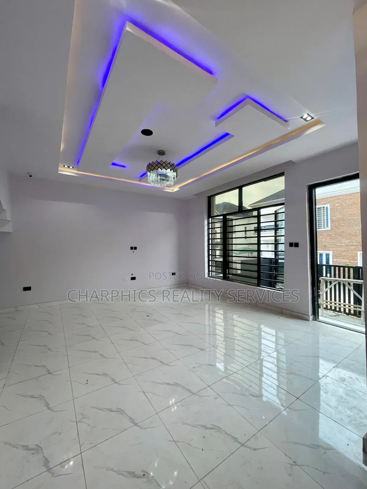 4bdrm Duplex in Ikota for sale in Ikota