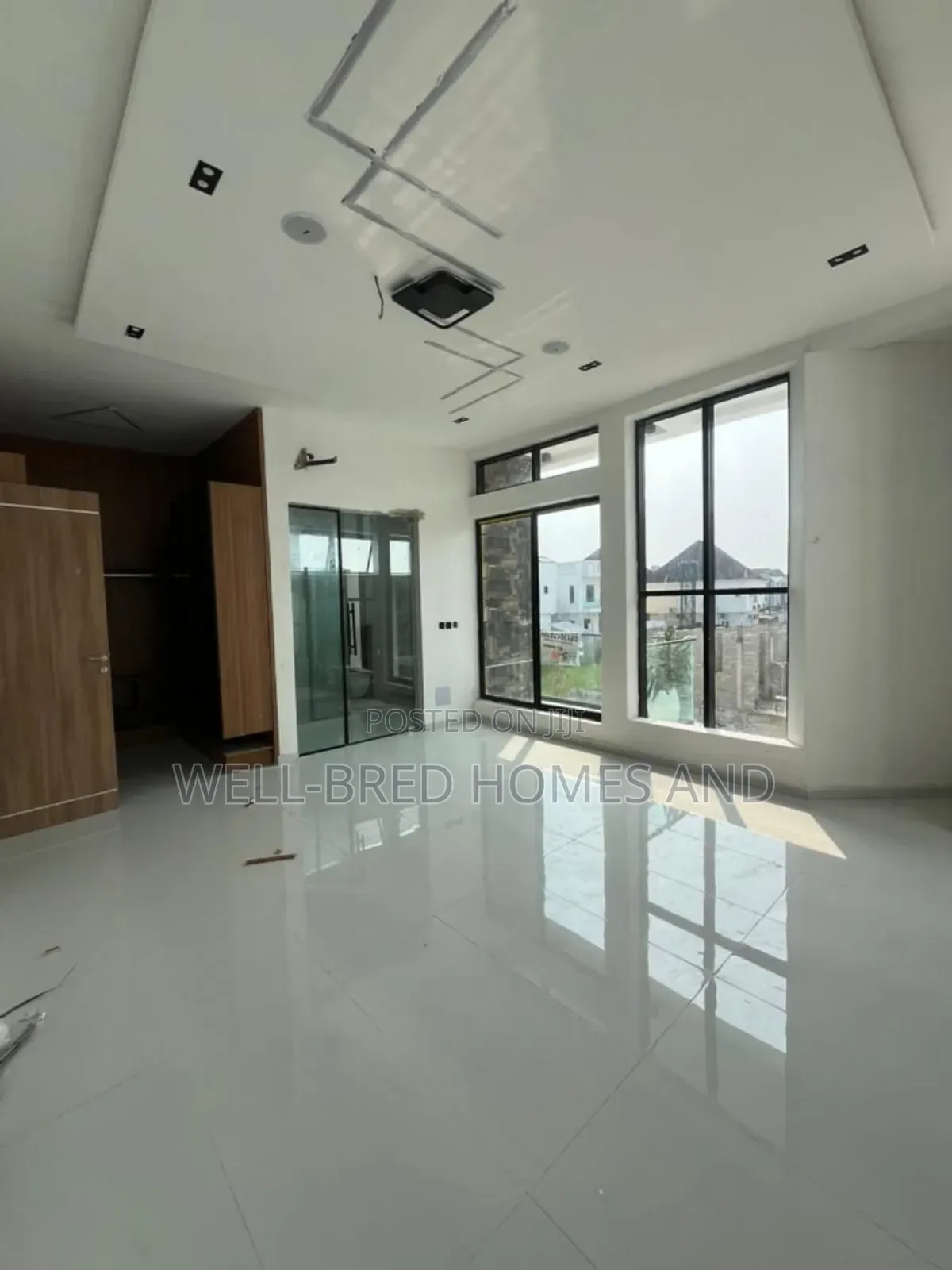 5bdrm Duplex in Chevron Lekki Lagos for sale in Chevron