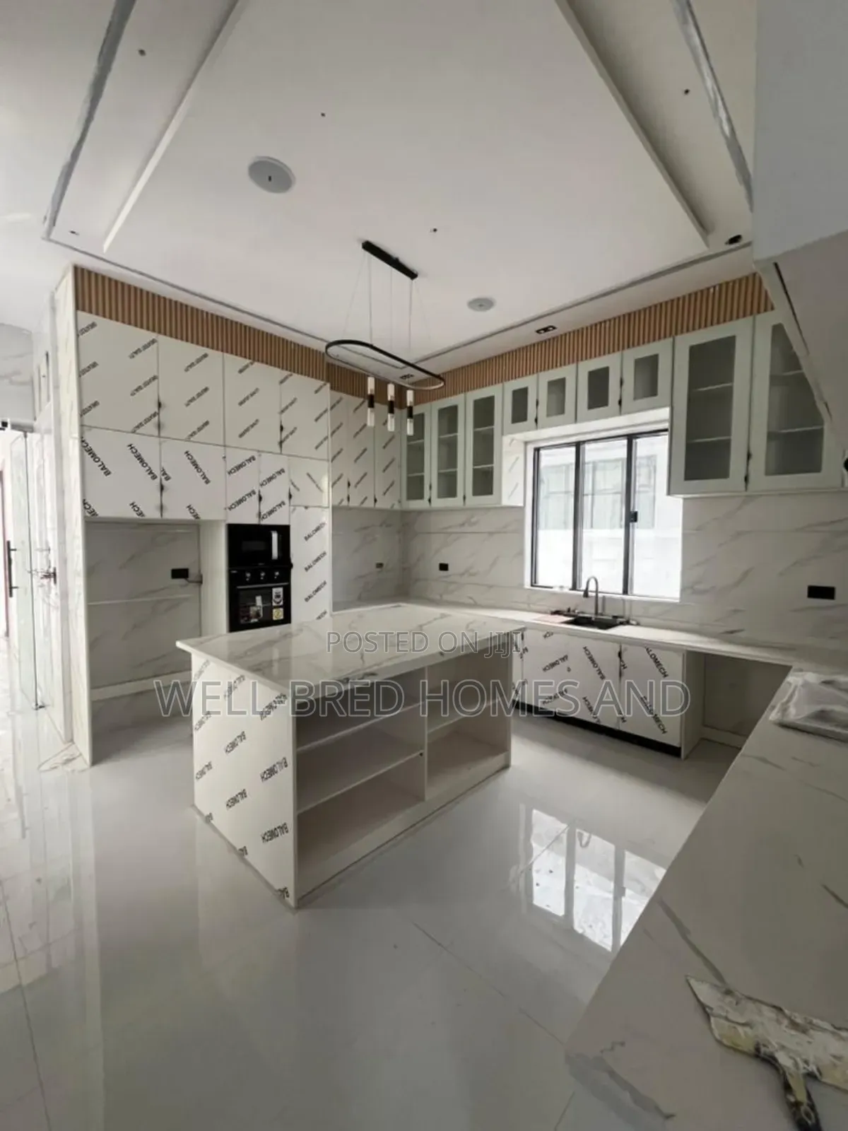 5bdrm Duplex in Chevron Lekki Lagos for sale in Chevron