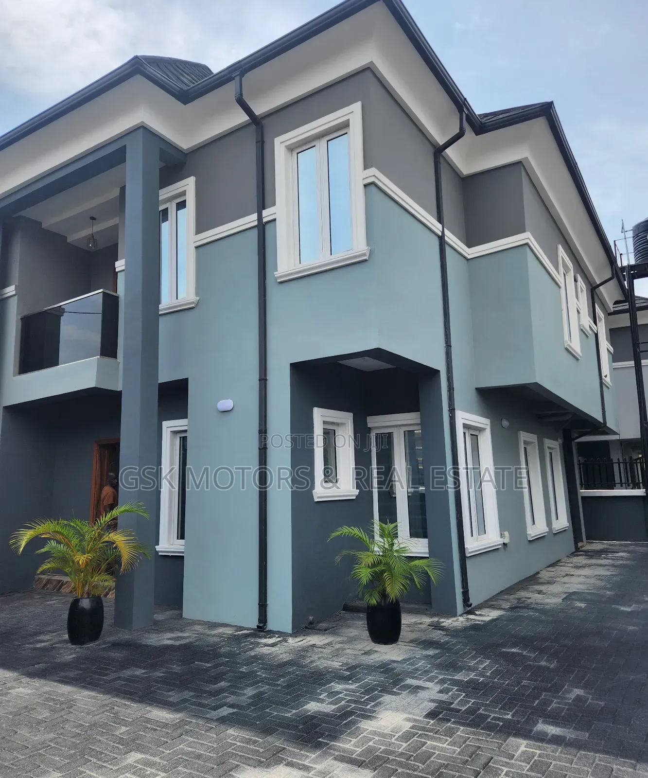 5bdrm Duplex in Ilasan Housing for sale in Ilasan