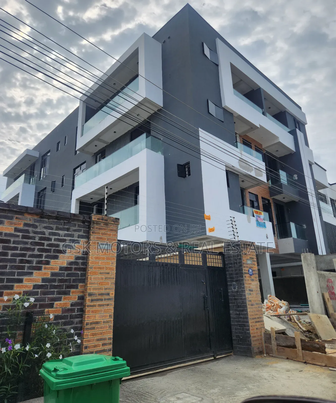 2bdrm Block of Flats in Ilasan for sale in Ilasan