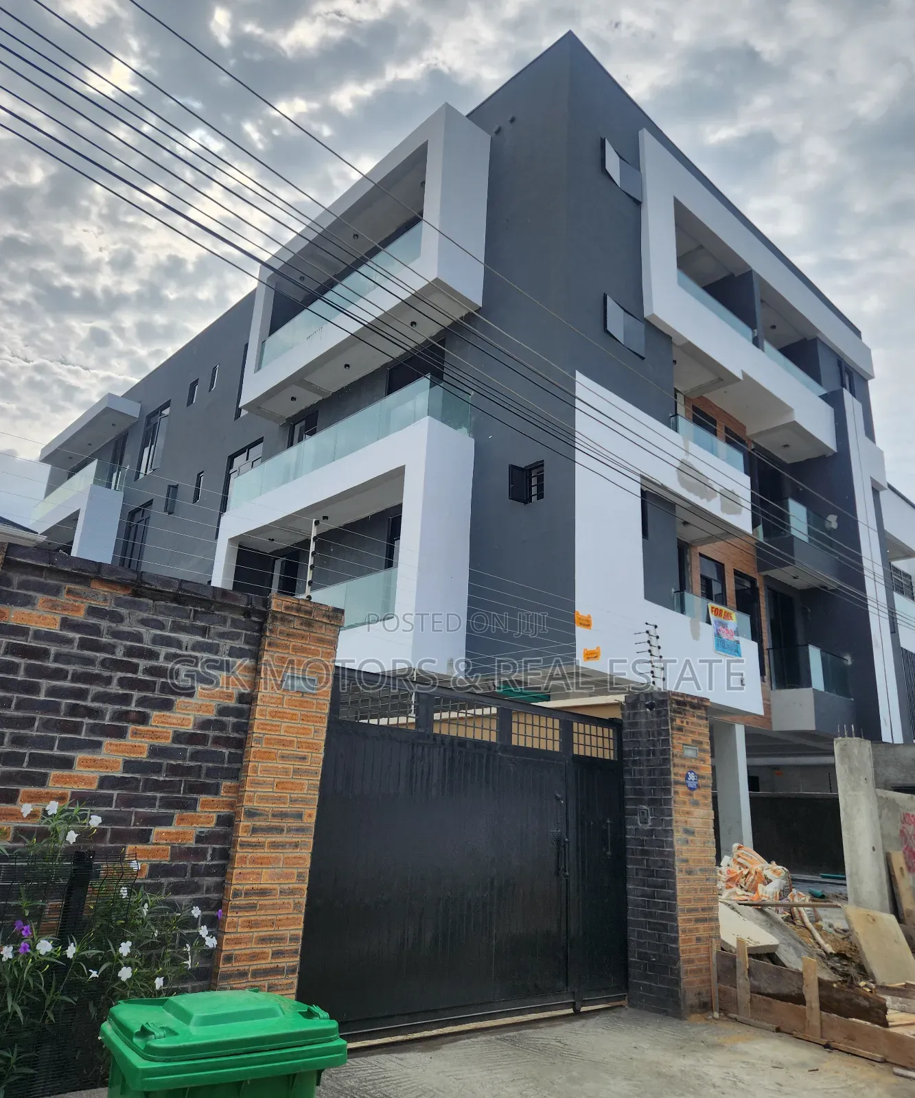 2bdrm Block of Flats in Ilasan for sale in Ilasan