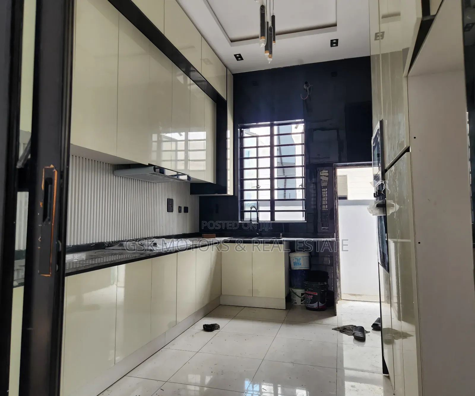 4bdrm Townhouse/Terrace In Illasan, Ilasan For Sale in Ilasan