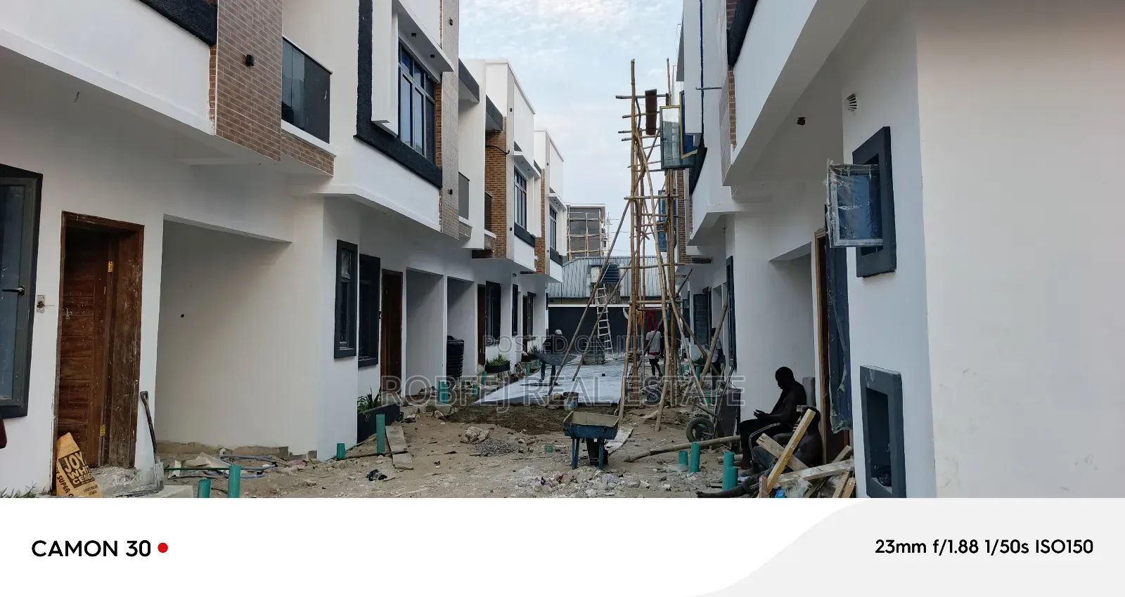 2bdrm Townhouse/Terrace in Abijo for sale in Abijo