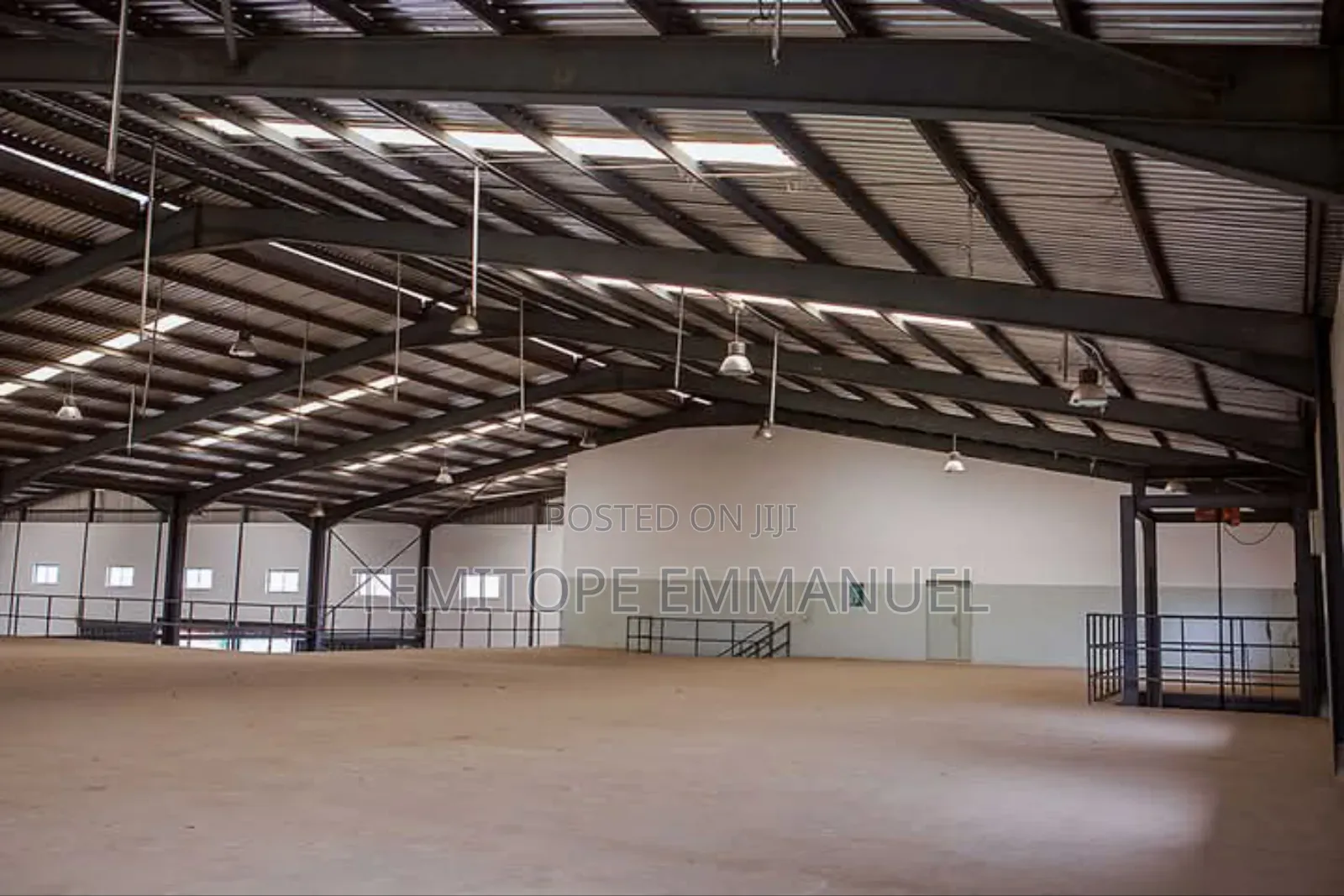 Wearhouse for Lease in Berger