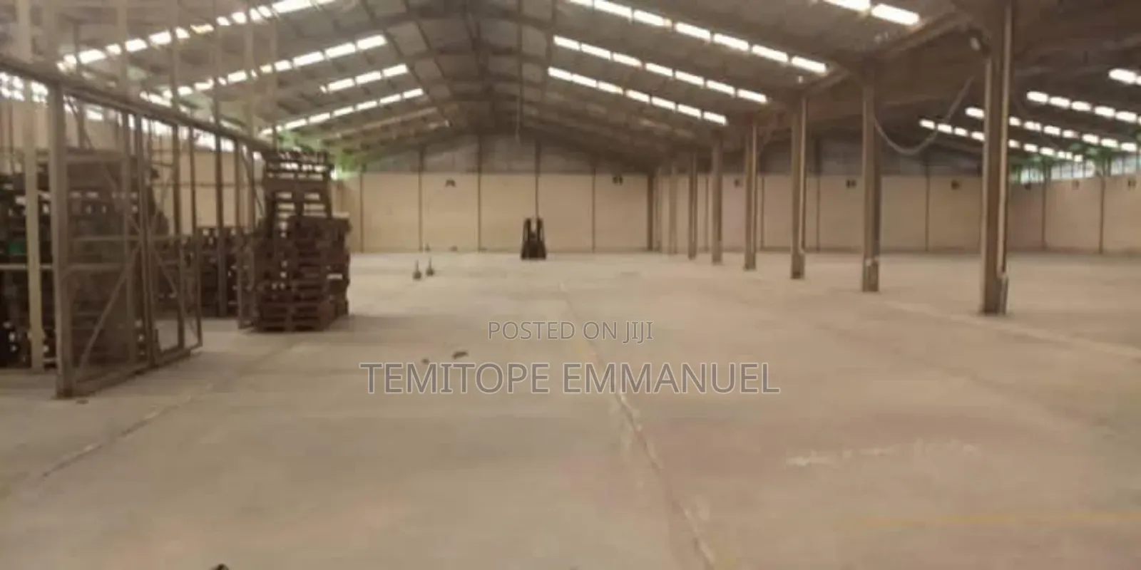 Wearhouse for Lease in Berger