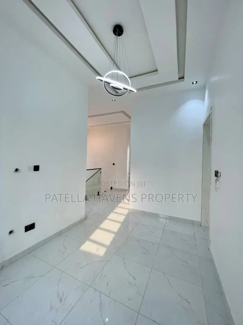 Exquisitely Designed 4 and 5 Bedroom Luxury Home in Idado