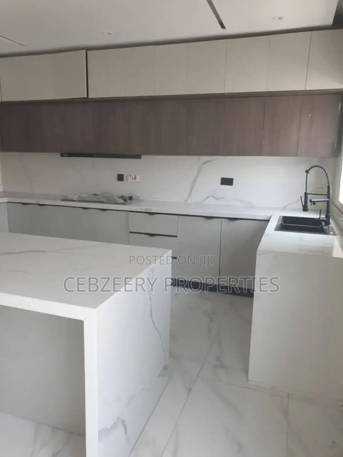 4bdrm Duplex In Shonibare Estate For Rent in Shonibare Estate