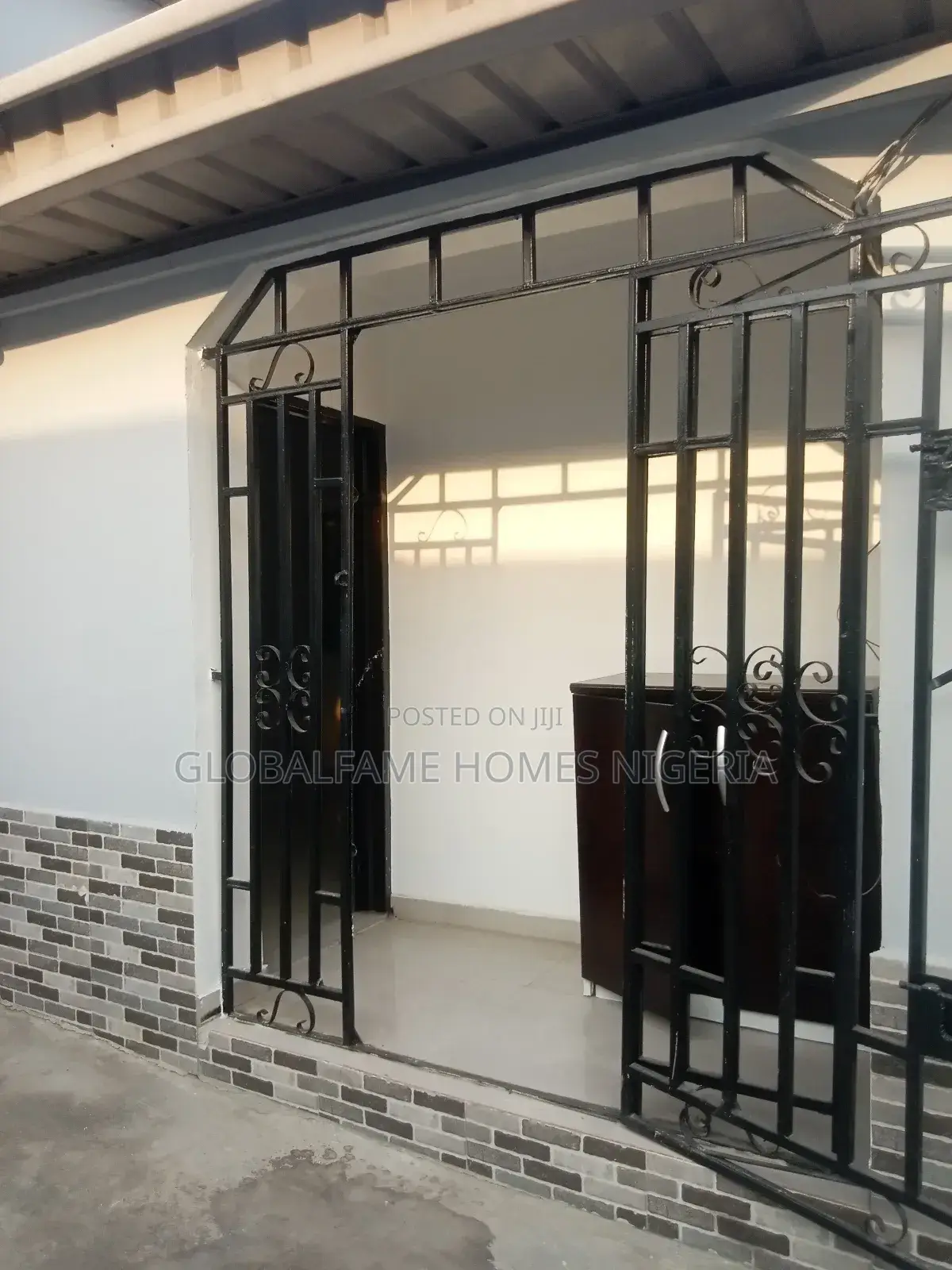 1bdrm Block of Flats in Onishon Phase 1 for rent in Lakowe