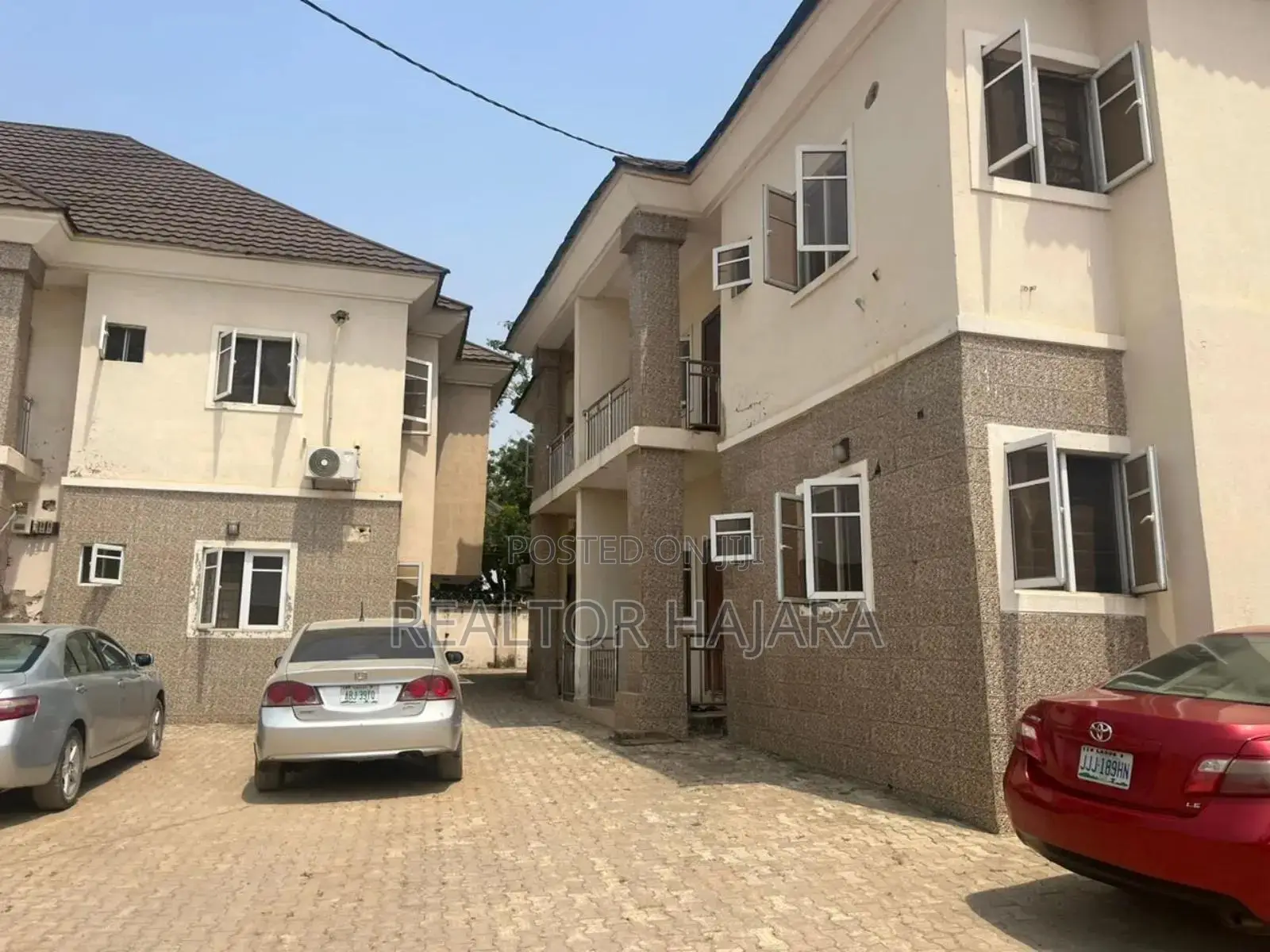 Furnished 10bdrm Chalet in Phase 2, FHA for sale in FHA