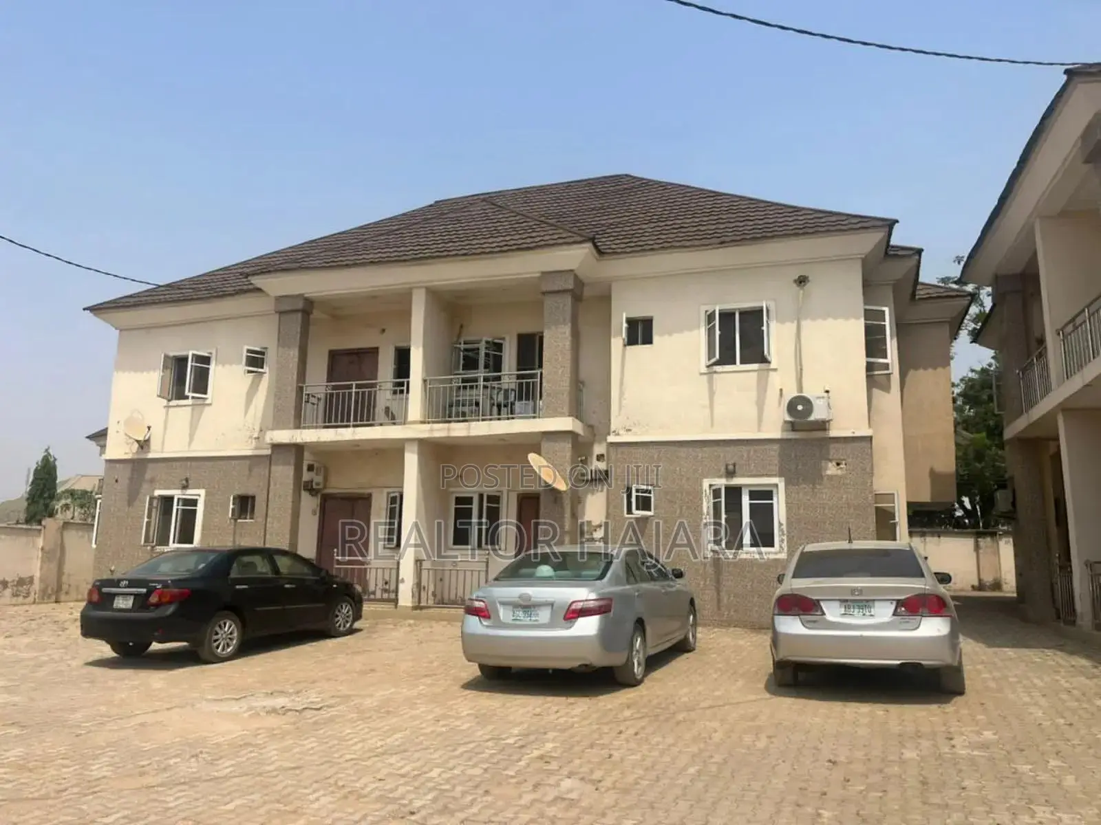 Furnished 10bdrm Chalet in Phase 2, FHA for sale in FHA