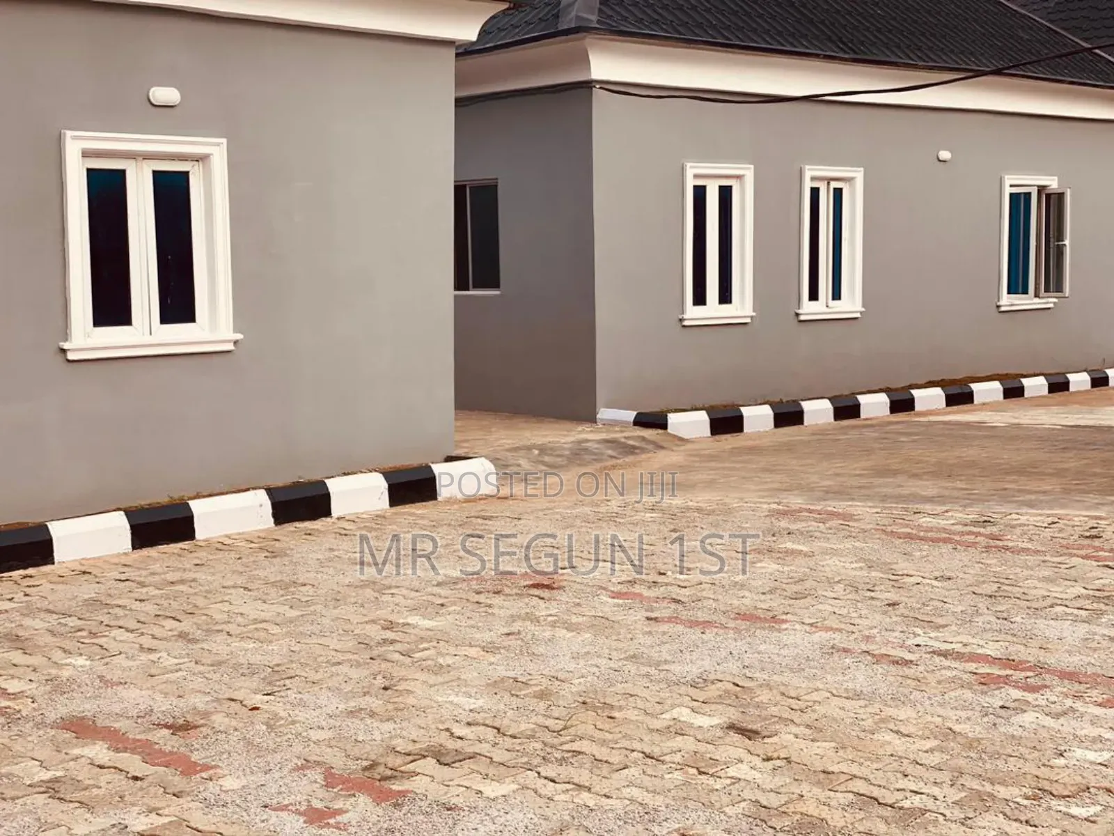 3bdrm Block of Flats in Love Estate, Akala Express for rent in Akala Express